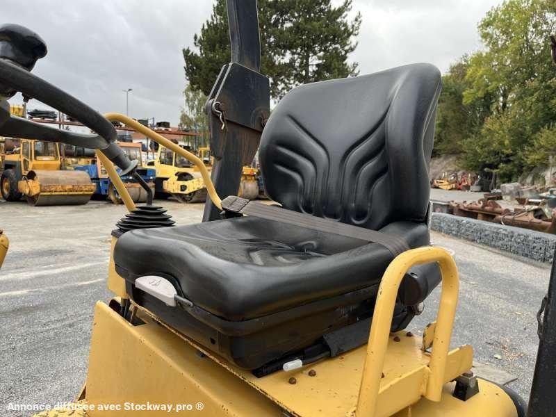 Photo Caterpillar Compacteur Mixte / Bille et pneus CB225D  image 35/41