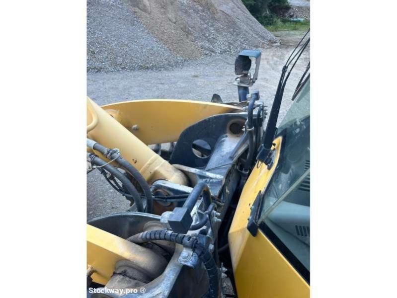 Photo Komatsu Chargeur sur Pneus WA320-7  image 8/19