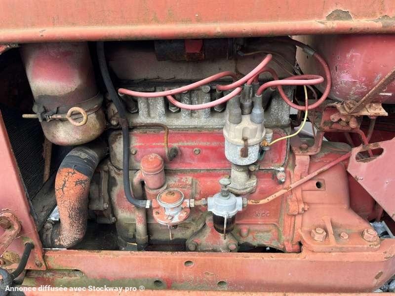 Photo MASSEY-HARRIS Tracteur de collection PONY 812  image 22/27