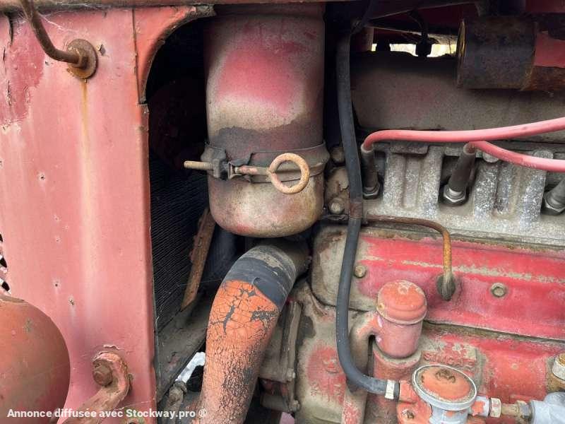 Photo MASSEY-HARRIS Tracteur de collection PONY 812  image 24/27