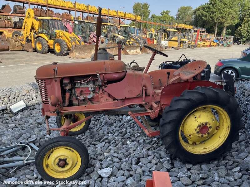Photo MASSEY-HARRIS Tracteur de collection PONY 812  image 5/27