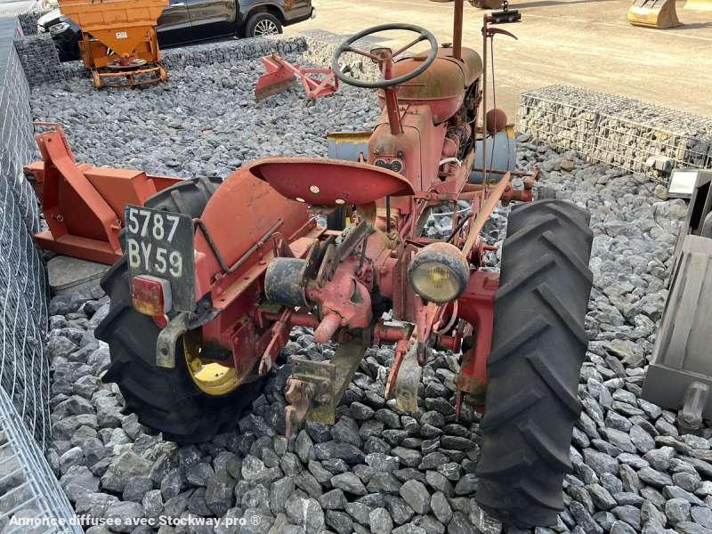 Photo MASSEY-HARRIS Tracteur de collection PONY 812  image 7/27