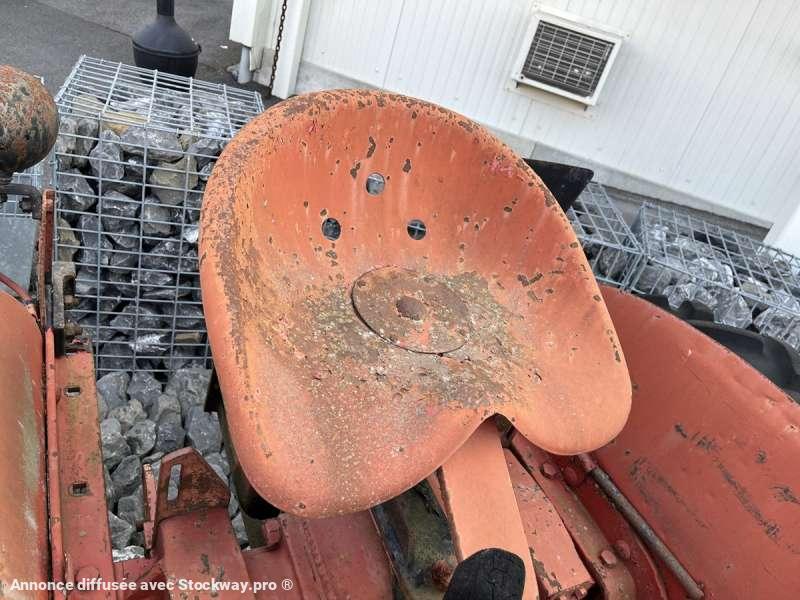 Photo MASSEY-HARRIS Tracteur de collection PONY 812  image 9/27