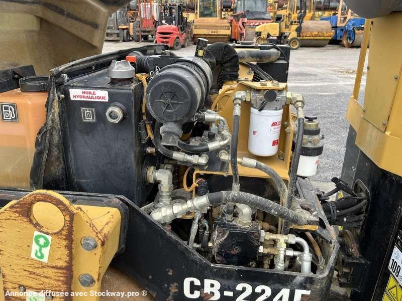 Photo Caterpillar Compacteur Tandem / Double Billes CB-224E  image 26/44