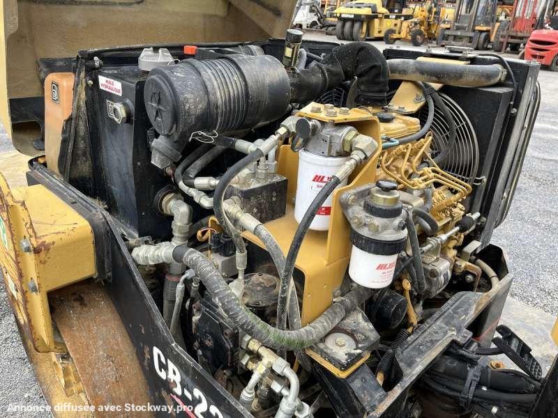 Photo Caterpillar Compacteur Tandem / Double Billes CB-224E  image 27/44