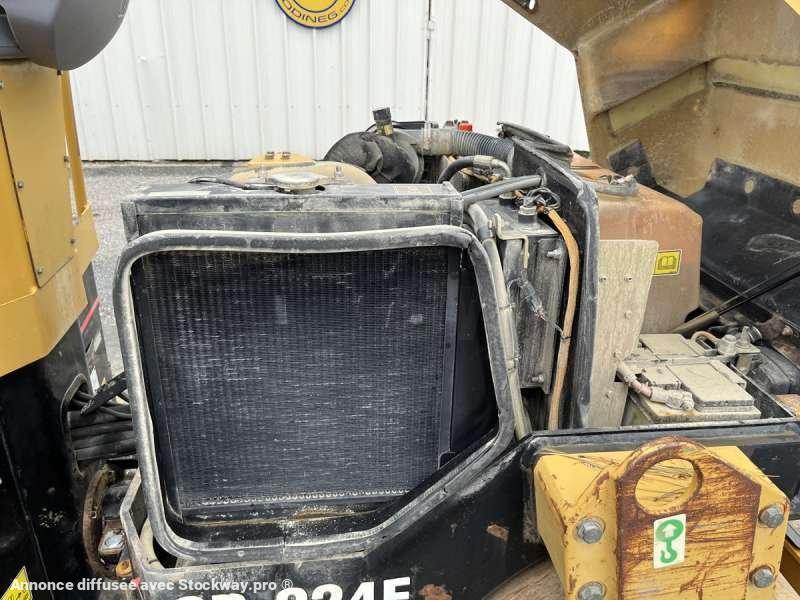 Photo Caterpillar Compacteur Tandem / Double Billes CB-224E  image 28/44