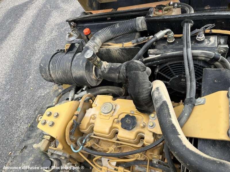 Photo Caterpillar Compacteur Tandem / Double Billes CB-224E  image 30/44