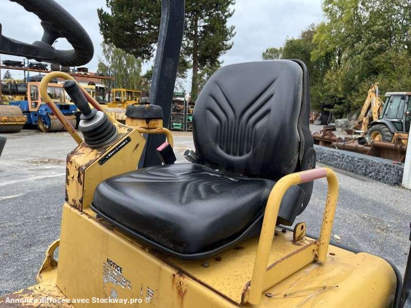 Photo Caterpillar Compacteur Tandem / Double Billes CB-224E  image 34/44