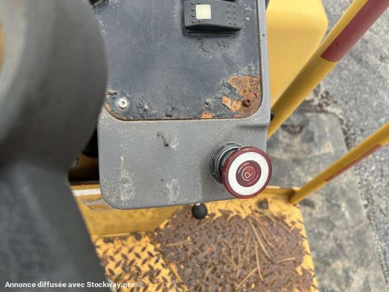 Photo Caterpillar Compacteur Tandem / Double Billes CB-224E  image 42/44