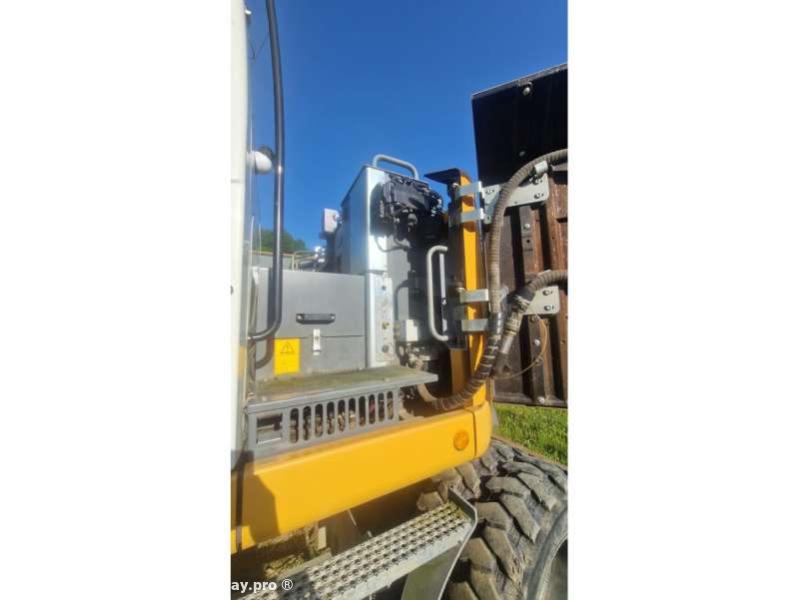 Photo Liebherr A912 COMPACT  image 24/50