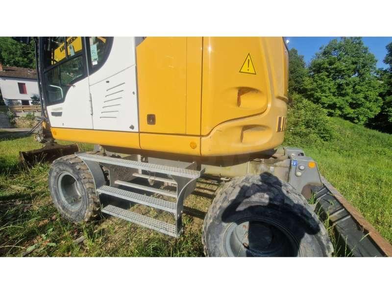 Photo Liebherr A912 COMPACT  image 38/50
