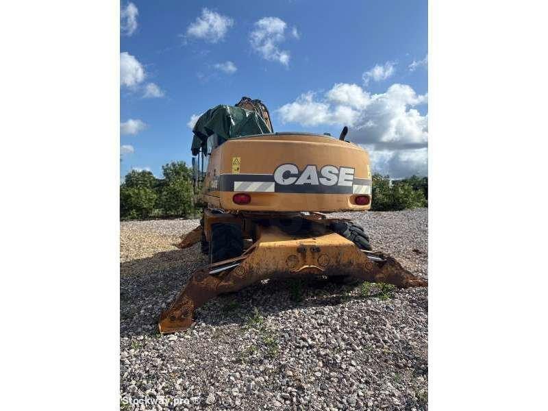 Photo Case Pelle sur Pneus WX185  image 5/5