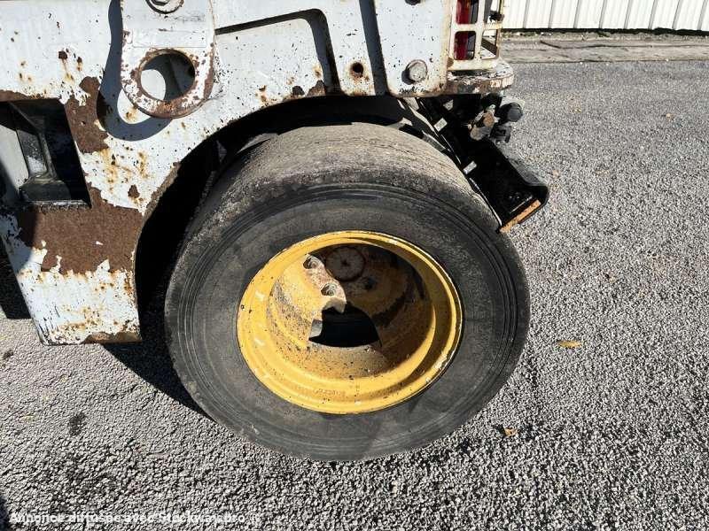 Photo Caterpillar Compacteur Tandem / Double Billes CB225E  image 23/44