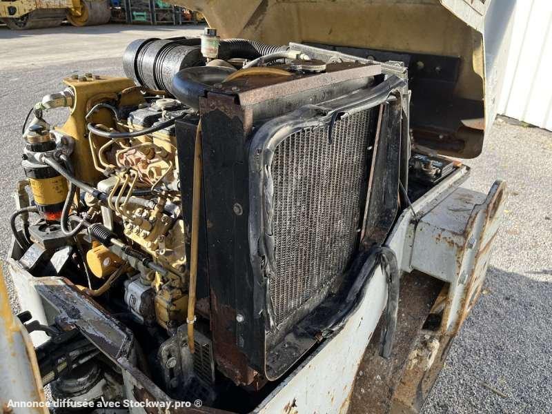 Photo Caterpillar Compacteur Tandem / Double Billes CB225E  image 29/44