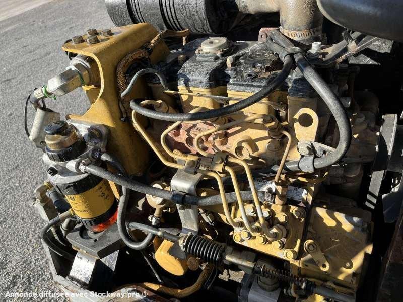 Photo Caterpillar Compacteur Tandem / Double Billes CB225E  image 30/44