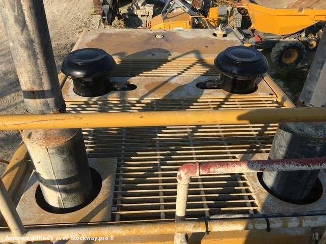 Photo Caterpillar Chargeur sur Pneus 990  image 8/13
