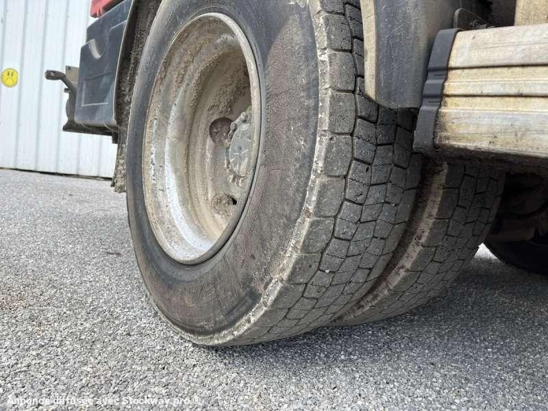 Photo Renault Camion Citerne MIDLUM 180 DCI  image 16/49