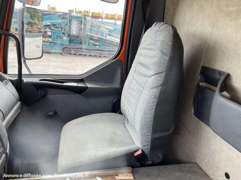 Photo Renault Camion Citerne MIDLUM 180 DCI  image 40/49