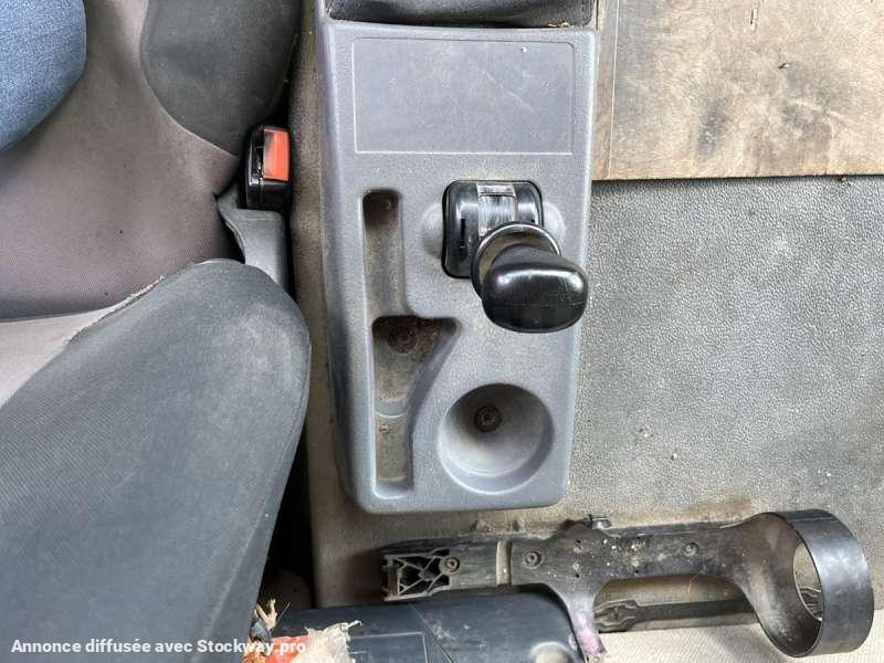 Photo Renault Camion Citerne MIDLUM 180 DCI  image 42/49