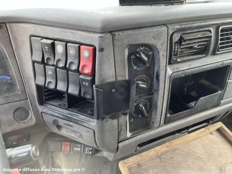 Photo Renault Camion Citerne MIDLUM 180 DCI  image 43/49