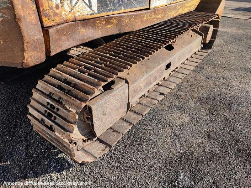 Photo Caterpillar Pelle sur Chenilles E120B  image 22/48
