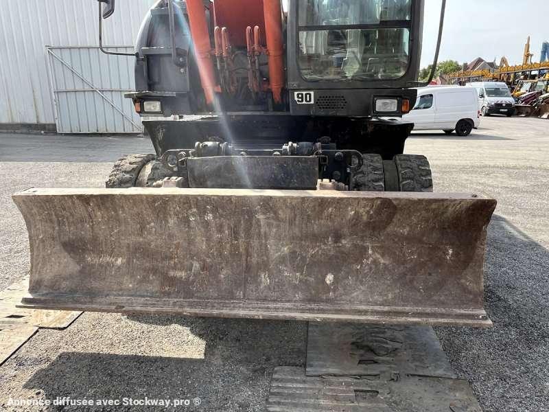 Photo Hitachi Pelle sur Pneus ZX210W-3  image 22/51