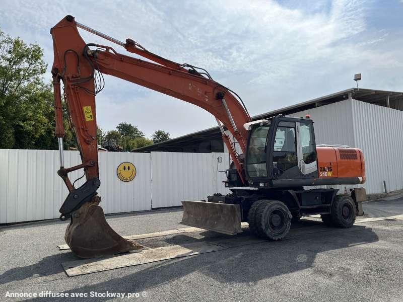 Photo Hitachi Pelle sur Pneus ZX210W-3  image 3/51