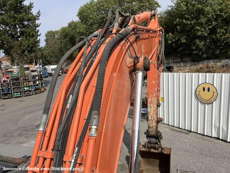 Photo Hitachi Pelle sur Pneus ZX210W-3  image 40/51