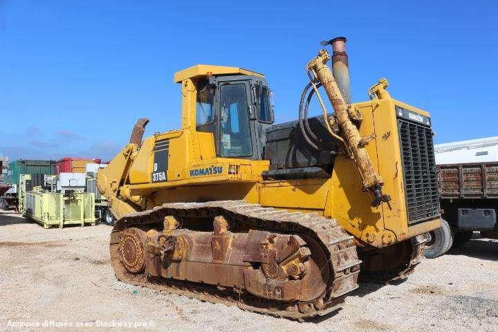 Komatsu D375A-1 