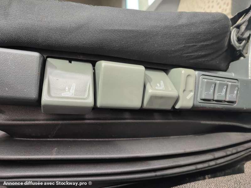 Photo Renault KERAX 410 DXI 6X4  image 43/51