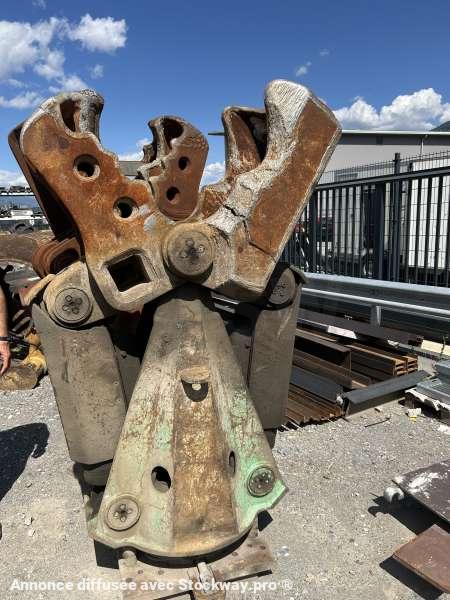 MONTABERT Lot 2 Croc Béton 