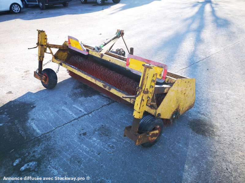 Photo AUTRE BALAIS 3 POINTS  image 3/8