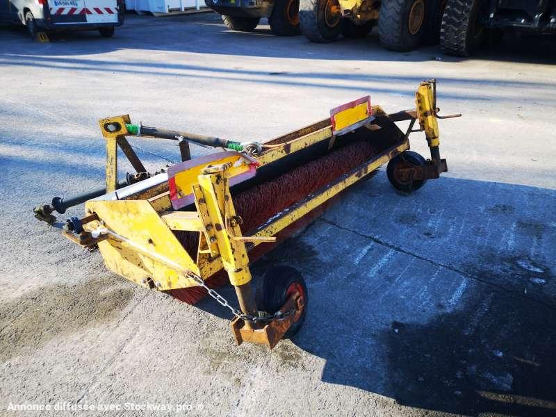 Photo AUTRE BALAIS 3 POINTS  image 6/8