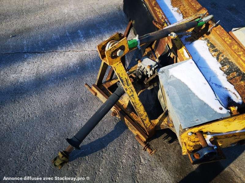 Photo AUTRE BALAIS 3 POINTS  image 8/8