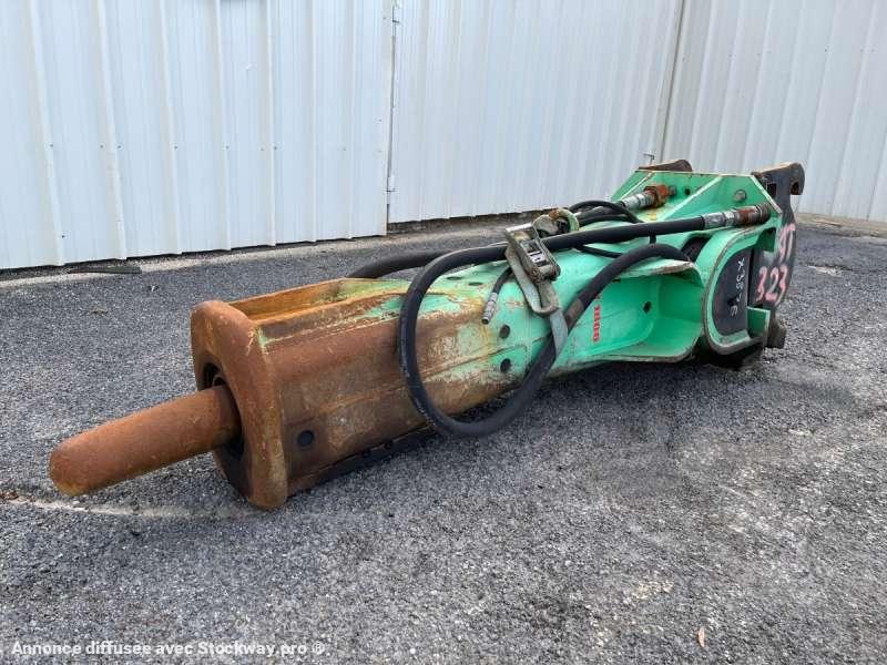 Photo MONTABERT V1800 (20-35 Tonnes)  image 1/18