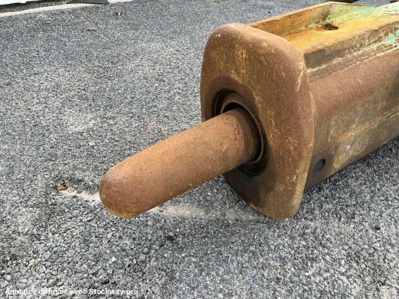 Photo MONTABERT V1800 (20-35 Tonnes)  image 10/18