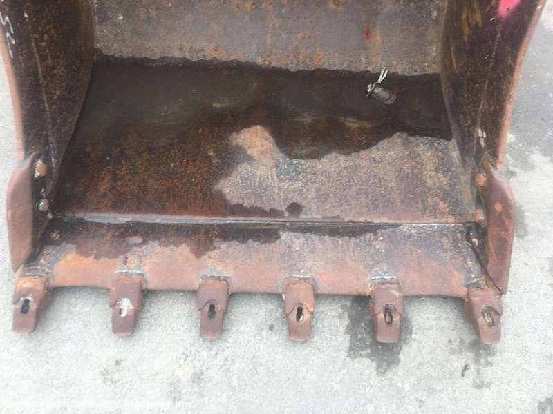 Photo FERMEC 890mm - Tractopelle Fermec  image 2/5