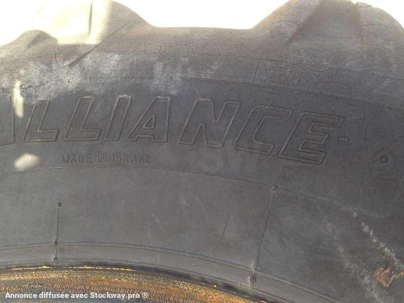 Photo AUTRE PNEUS 16,9 /14 -28  image 3/3