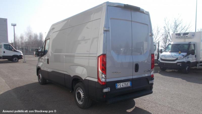 Photo Iveco Daily 35S16A8V image 3/8
