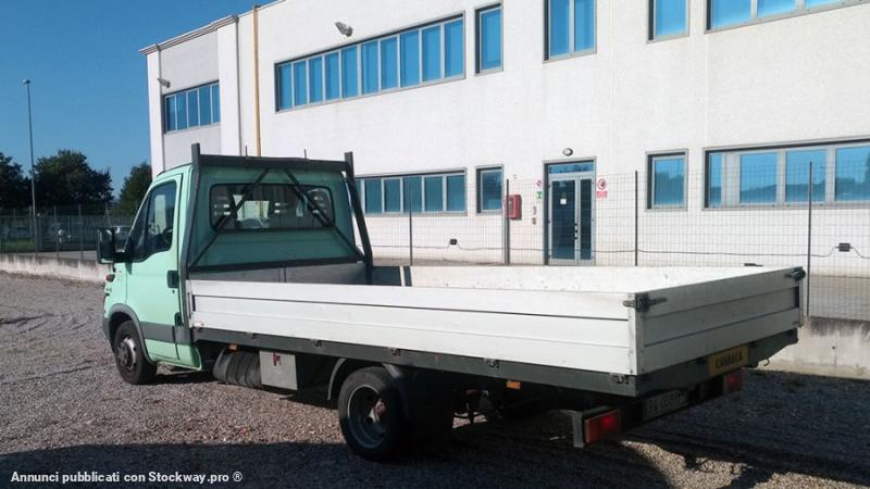Photo Iveco Daily 35C9 image 3/7