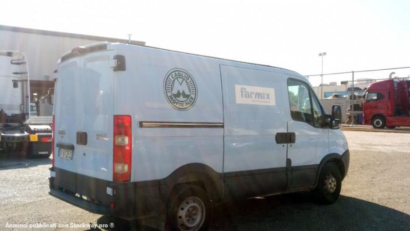 Photo Iveco Daily 35S13V image 2/8