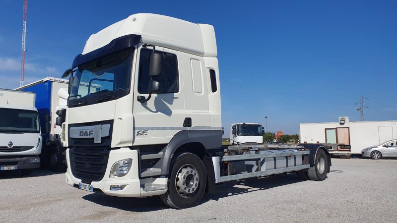 Camion DAF CF 460 Porte containers