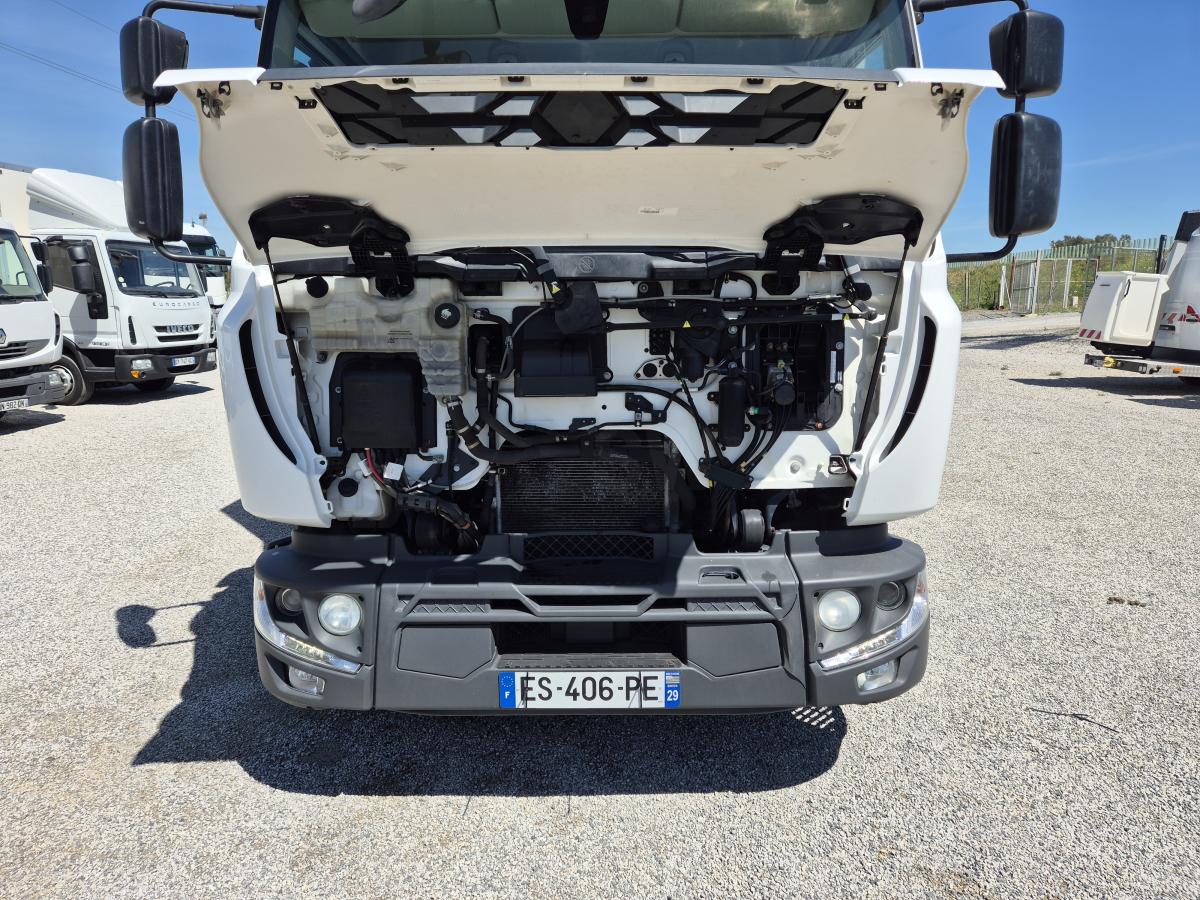 Truck Renault D-Series