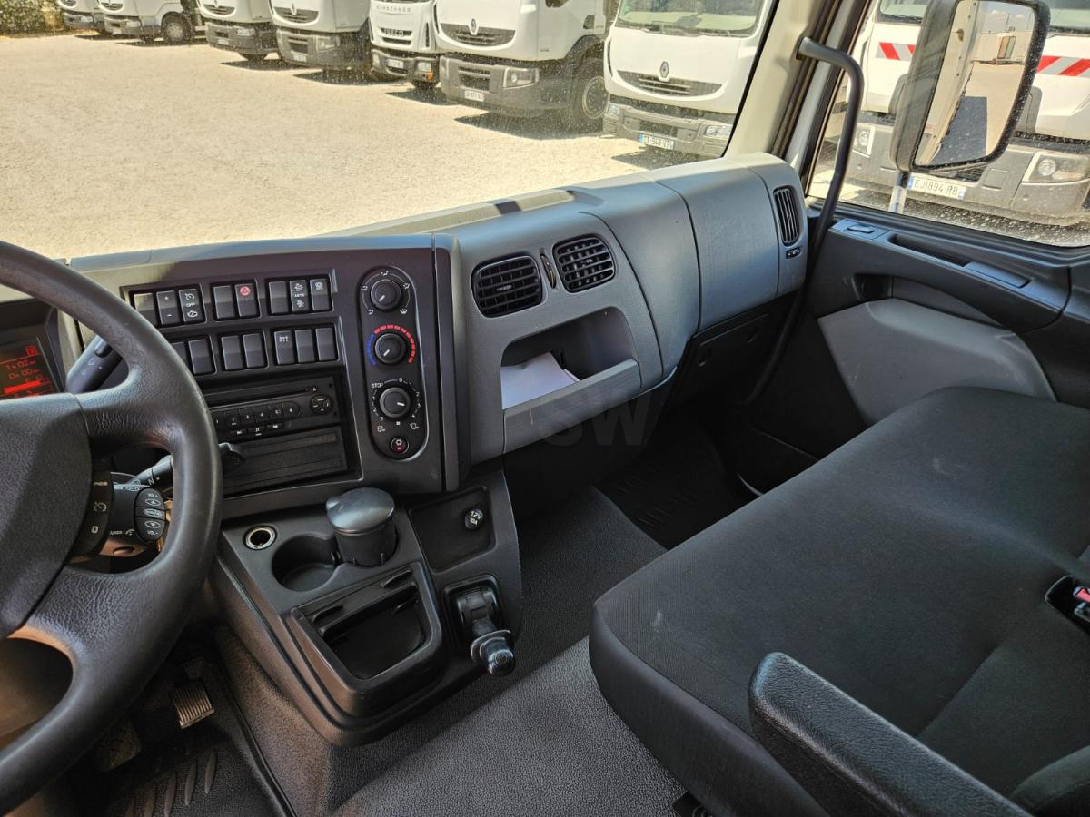 Truck Renault Gamme D