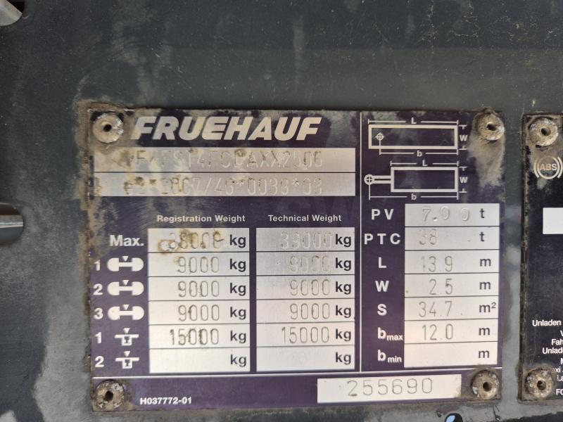 Oplegger Fruehauf 3 ejes centrales