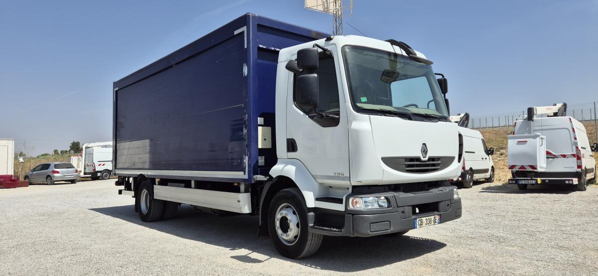 Camion Renault Midlum