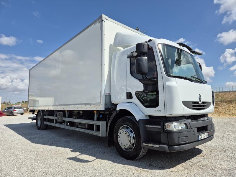 vrachtwagen Renault Midlum 270.18 DXI