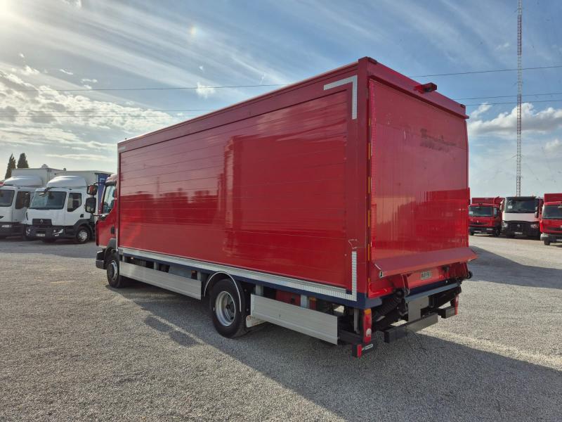 vrachtwagen Renault Midlum 180 DXI