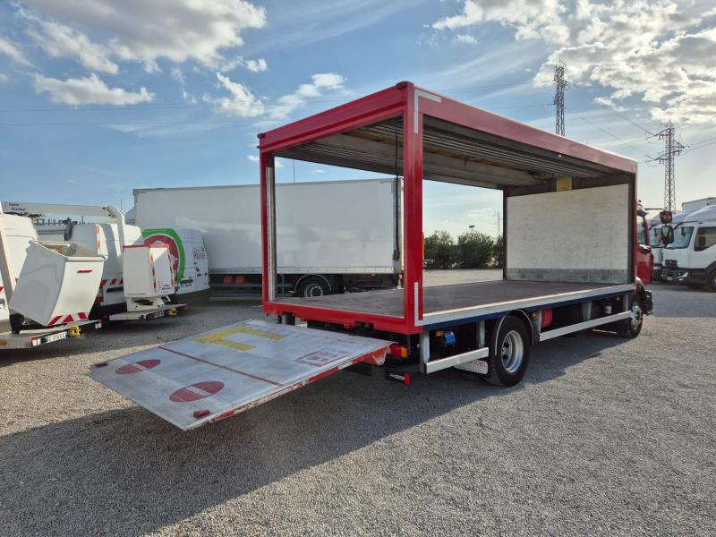 vrachtwagen Renault Midlum 220 DXI