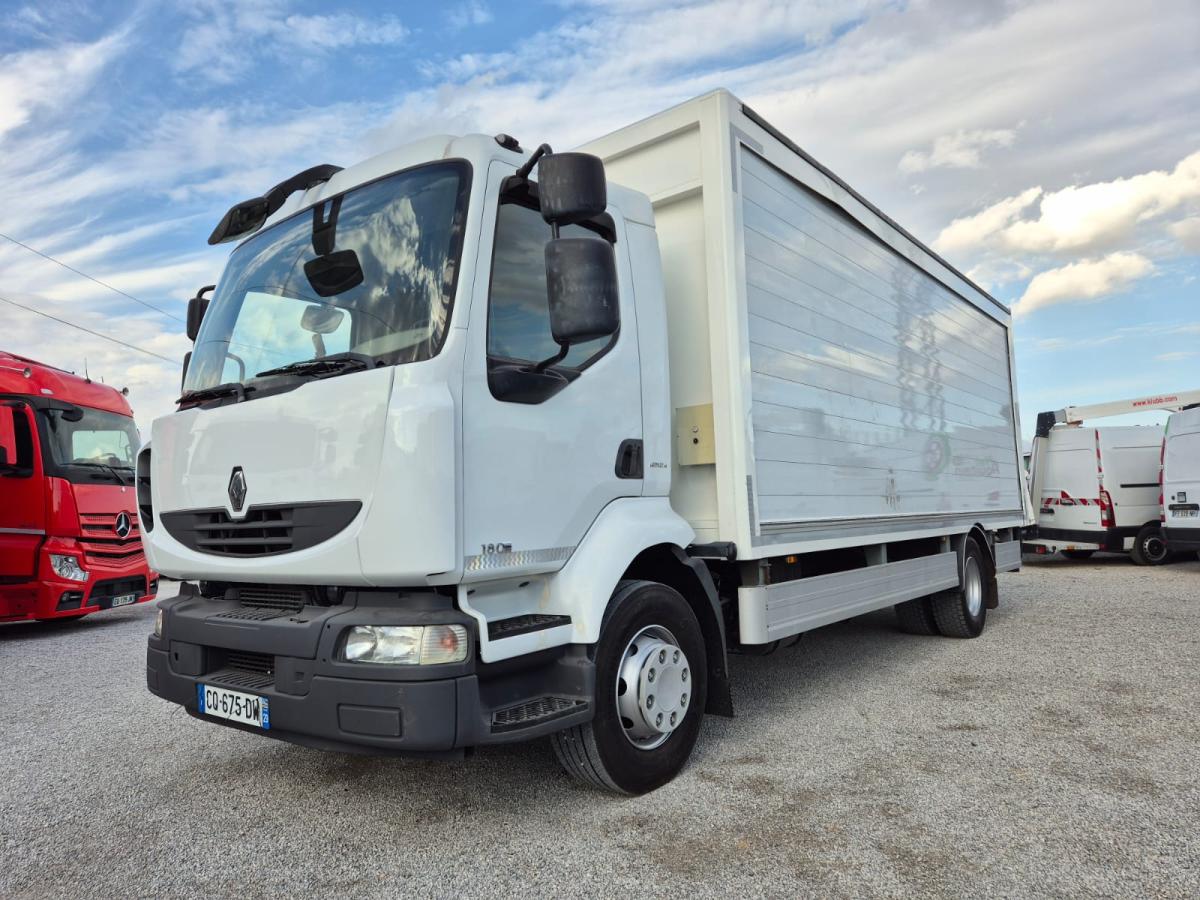 vrachtwagen Renault Midlum